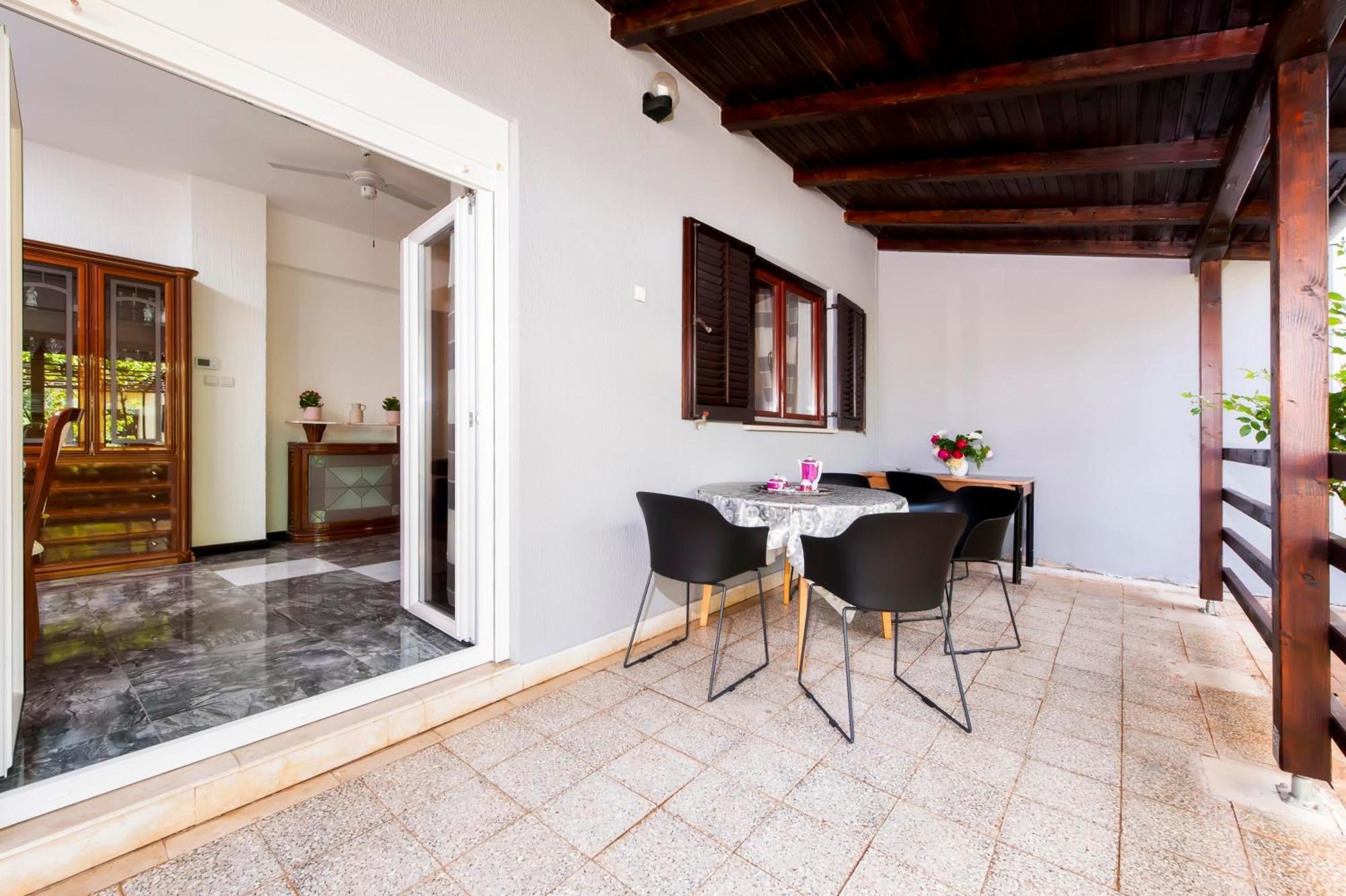 Apartments Sena Rovinj Extérieur photo